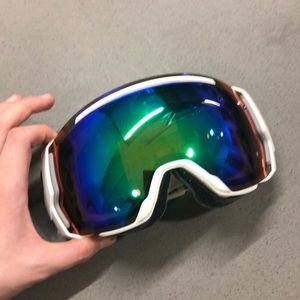 I07 Goggles